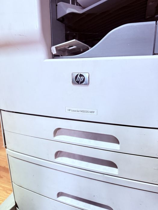это многофункциональный принтер HP LaserJet M5035 MFP