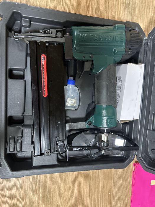 Пневматичен такер parkside