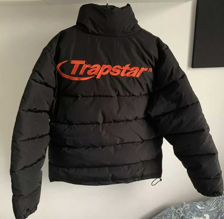 Geaca Trapstar Hyperdrive Black Neagra cu portocaliu Central cee
