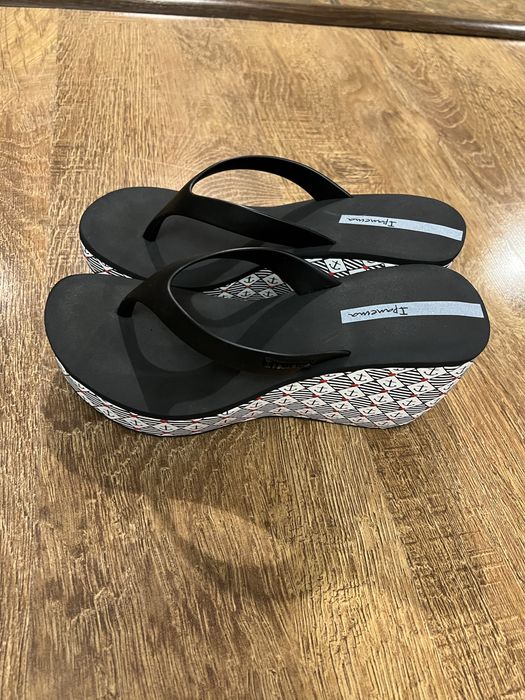 Slapi Ipanema 39
