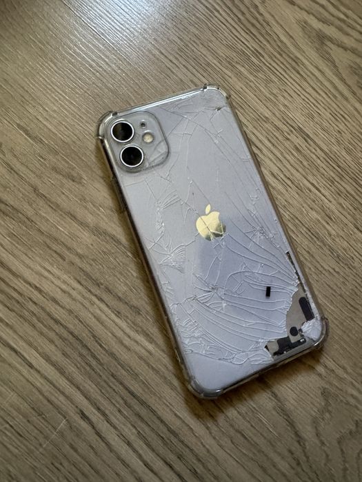 Айфон 11 на 64гб