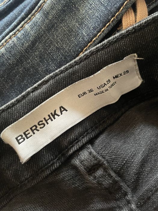 Blugi BERSHKA Slim Fit