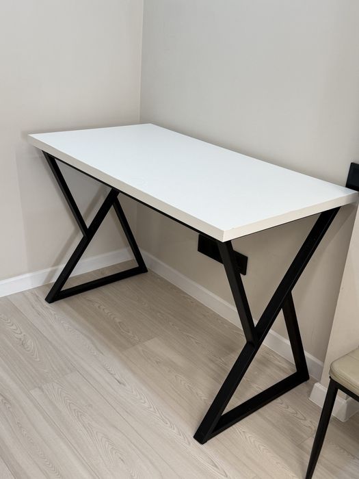 Стол в стиле Лофт, новый