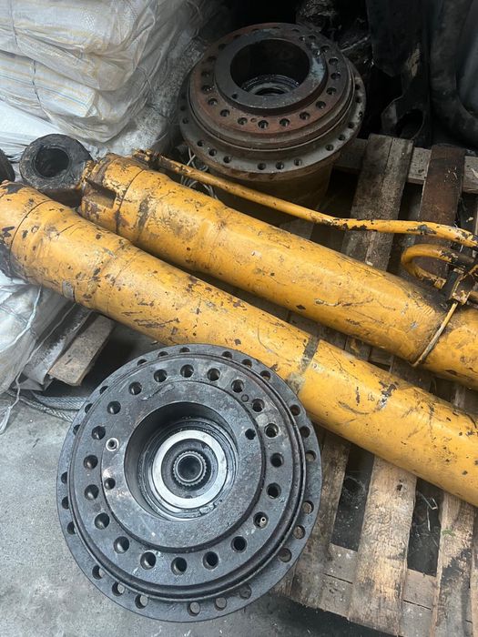 Hidromotor +șprochet excavator Liebher