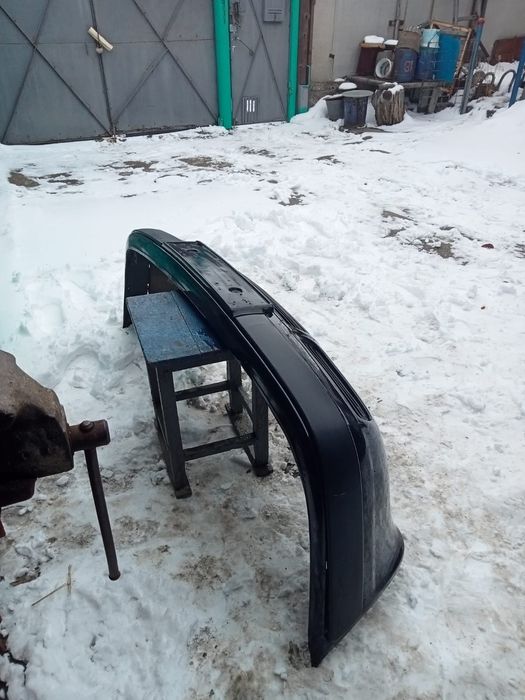 Бампер Ауди 80 Б4 .