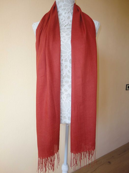 Дамски шал/нов/70% кашмир