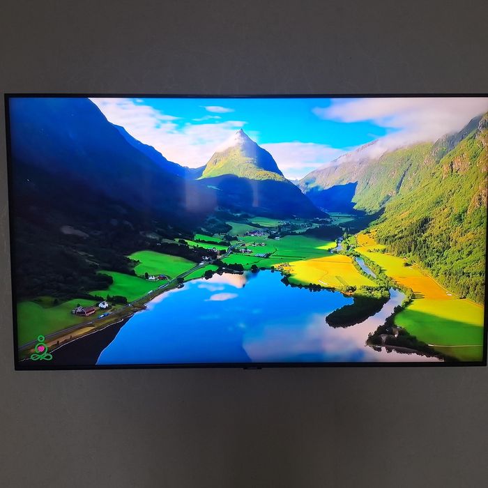 Продам телевизор Samsung 8 series 50