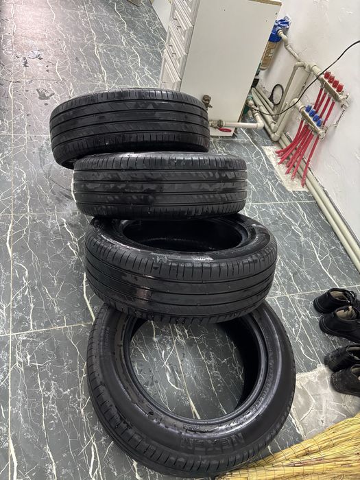 Продам летние шины 235/6018