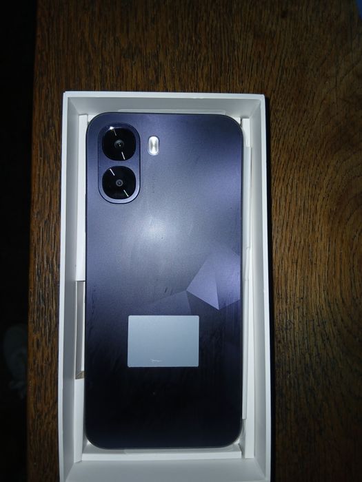Телефон Oppo A6k