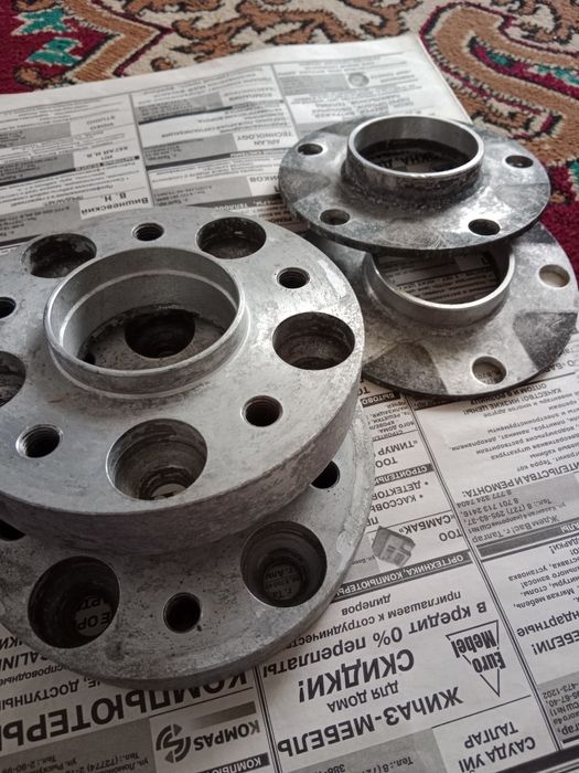 Подставки для дисков