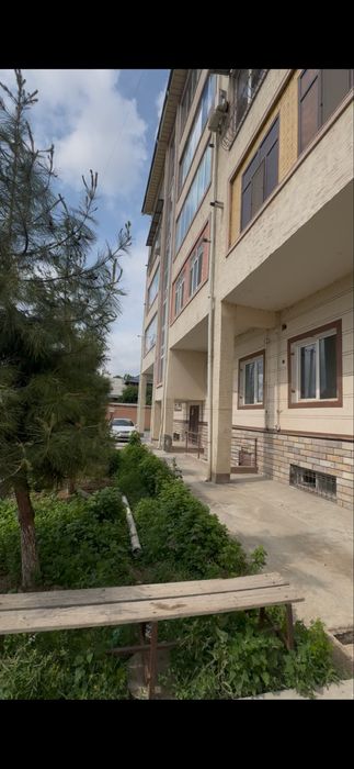 Сотилади 1 хонали уй  продается 1 ком Янги ремонт