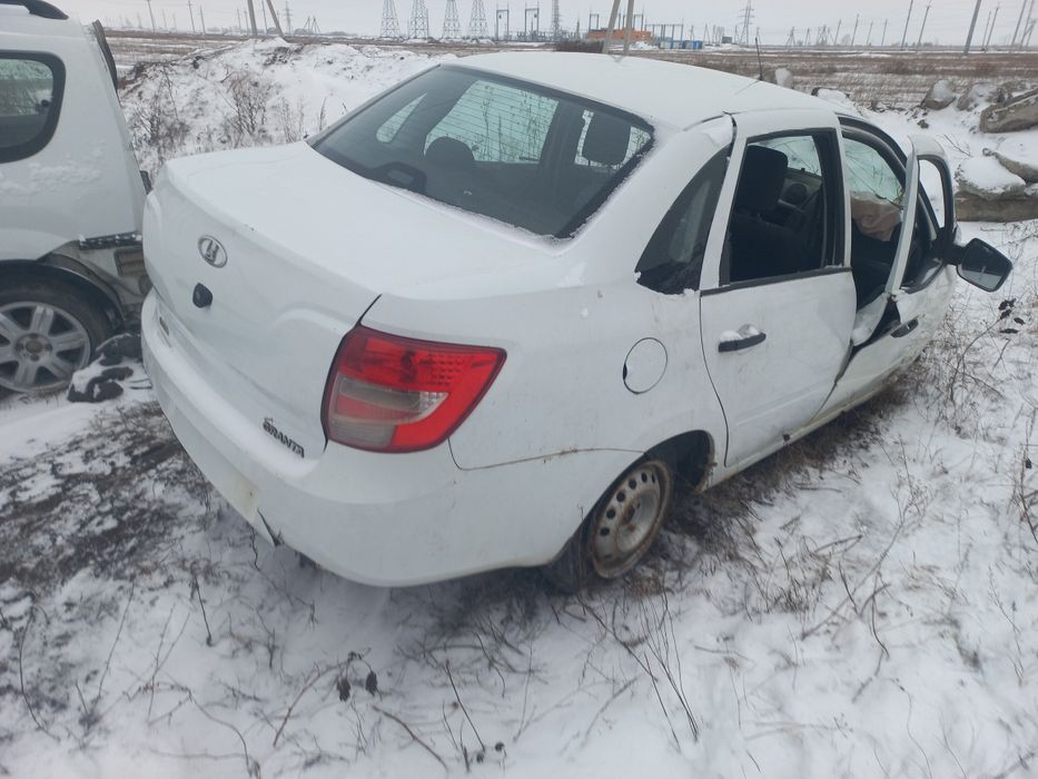 авто  на  разбор  лада  гранта