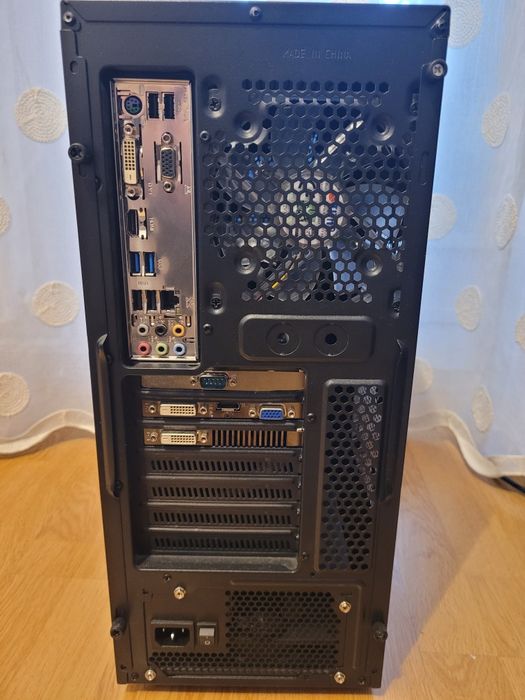 Unitate PC,i5 4670K,16 Gb DDR3,GT 740,SSD,2xHDD,sursa,Monitor