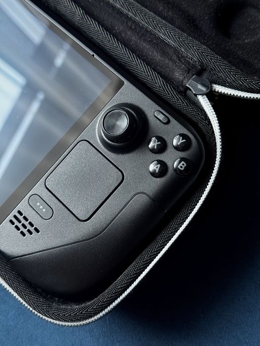 Valve Steam Deck OLED
