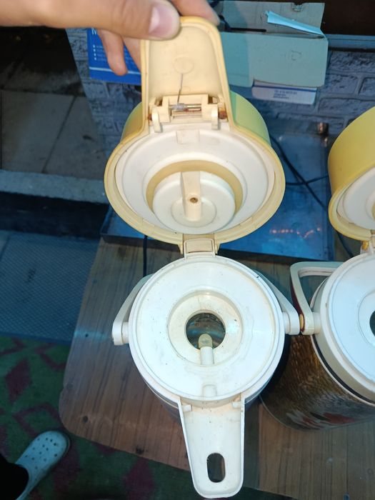 Термосы в наличии две штуки