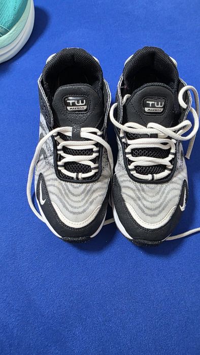 NIKE AIR Max TW 35,5