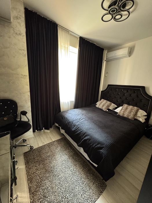 Vand apartament cu 3 camere direct propietar !