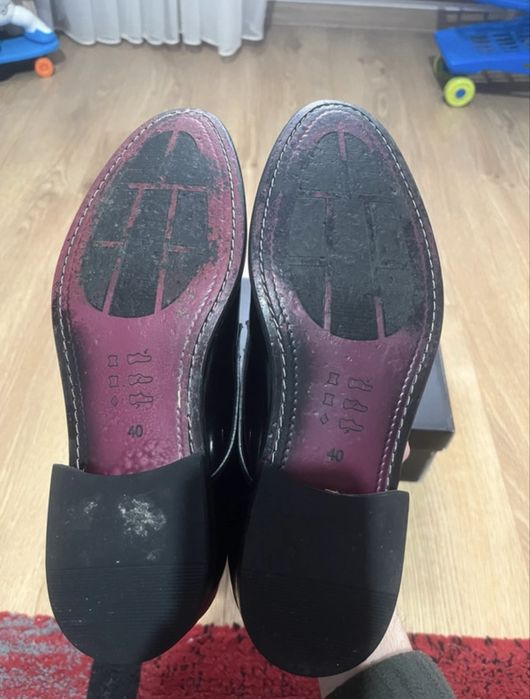 Pantofi barbati luciosi, eleganti marime 40 (potrivit pentru 41/42)