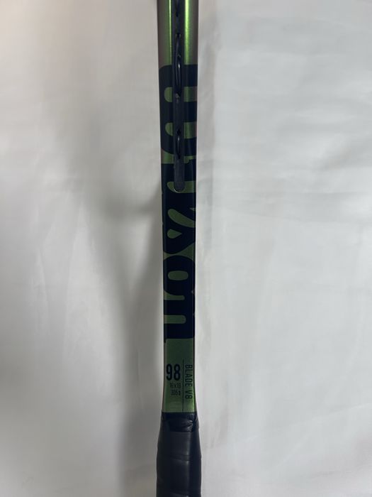 wilson blade 98 (16x19) V8