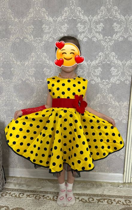 Продам платья детские