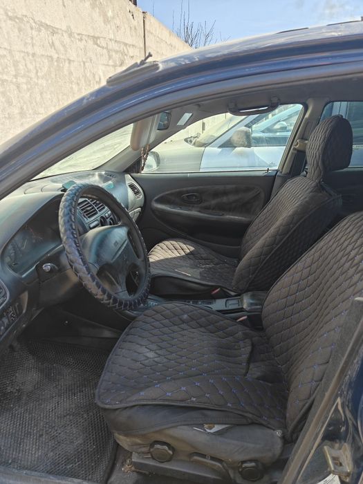 Mitsubishi Carisma 1997