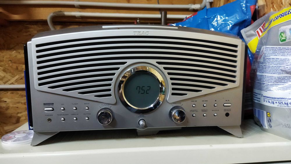 Radio CD 2.1 subwoofer cu telecomanda Teac LT-1