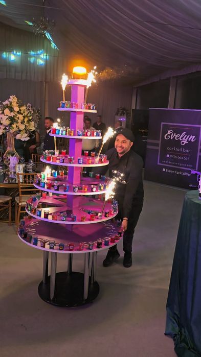 Cocktail bar Evelyn/Tort de 150-200Shot-uri.