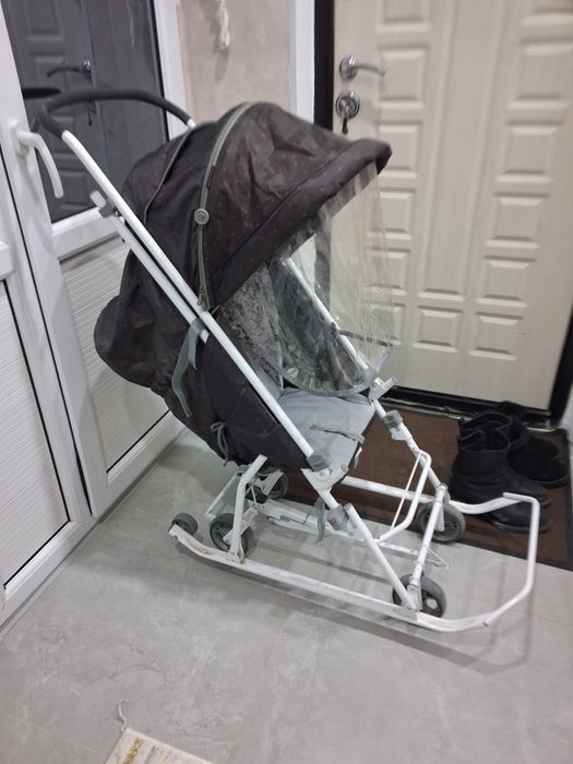 Продам зимние сани на колесах