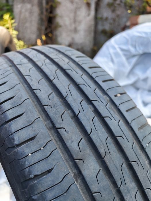 Летни гуми 215 60 16