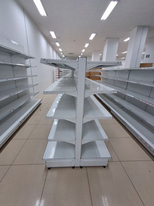 Стеллажи,полки для магазина