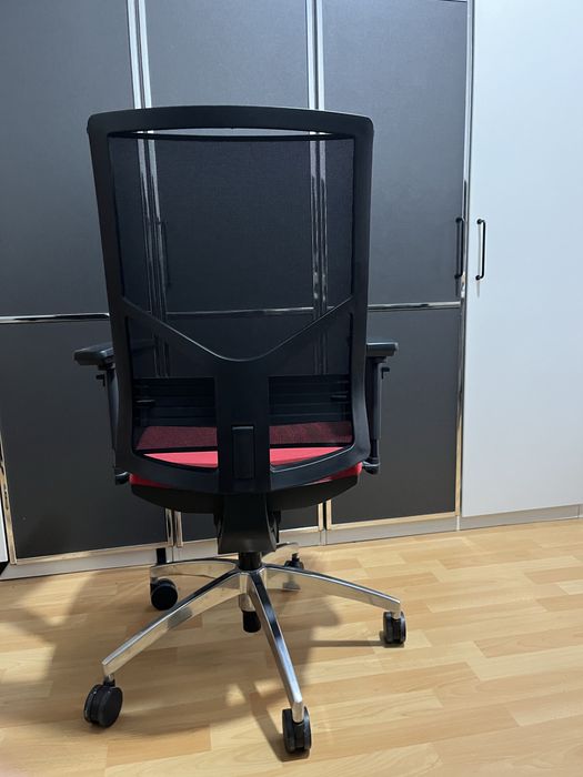 Vand scaun ergonomic de birou