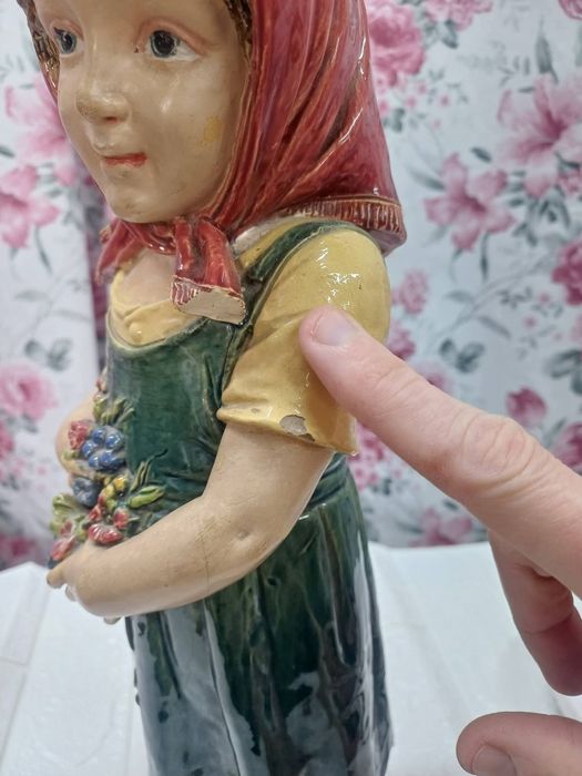 Стара статуетка.