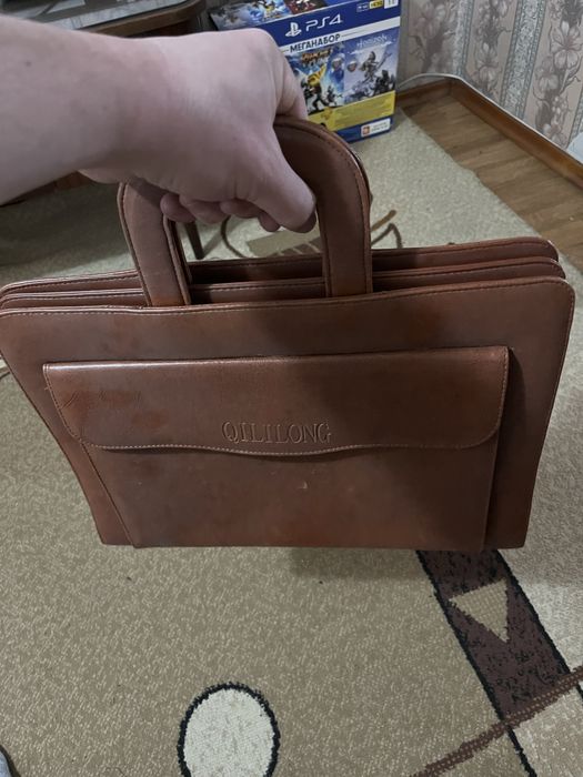 Портфель , папка кожанная