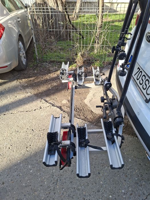 Inchiriez suport auto 3 biciclete