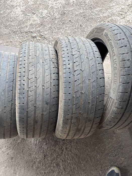 Продам шины 235/50 R19