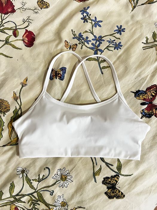 Bustiera de sala alba, cu bretele in x