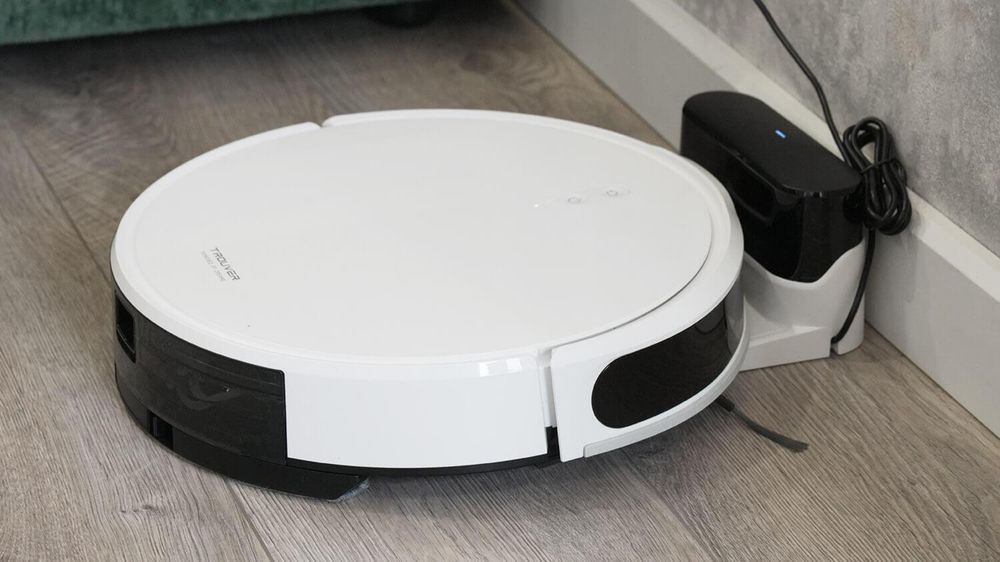 Робот пылесос Trouver M1
