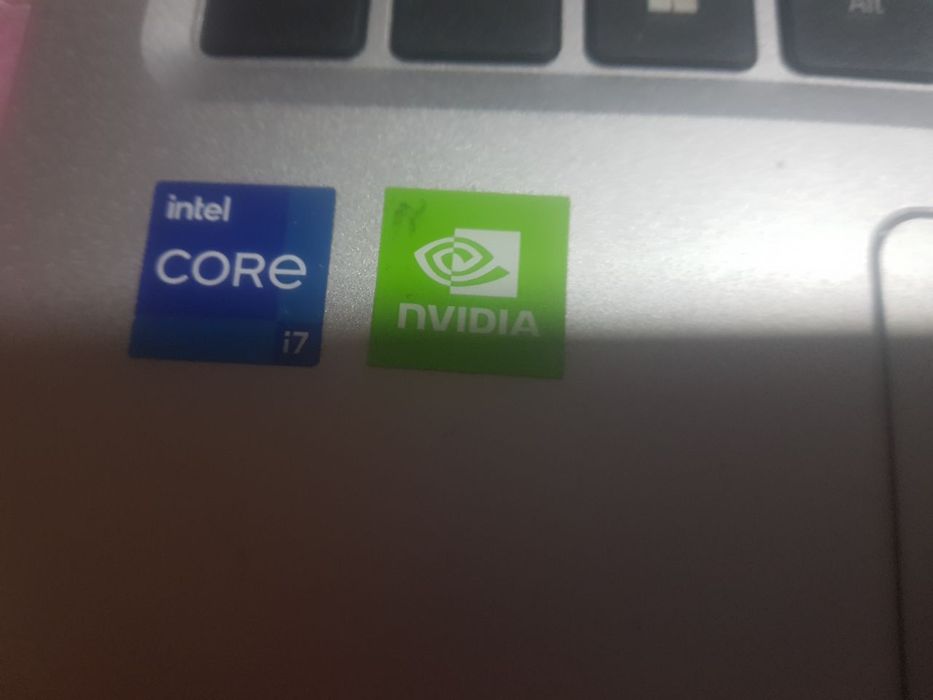 Acer core i7 11gen 8ram  1tb ssd