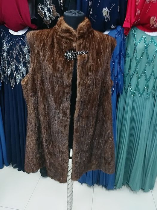 Норка жилетка мех  норка Новая ручная работа 52)54размер