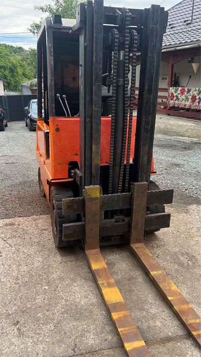 Stivuitor Fenwuik de  2,5  tone