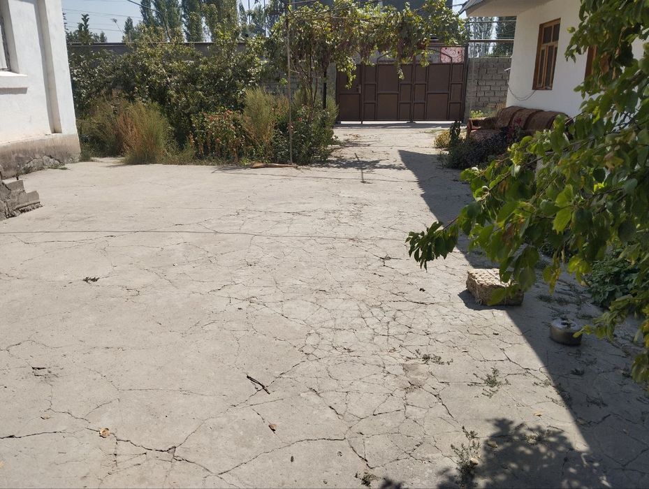 Юкори чирчикский район.Жумабазар.24 соток ховли сотилади