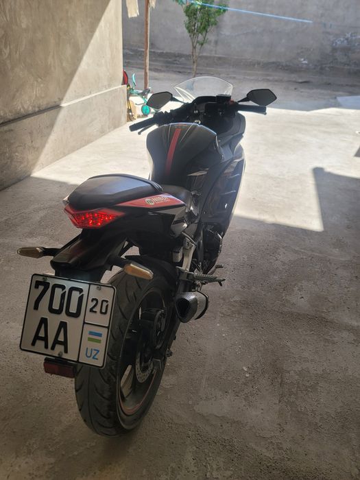 Moto kawasaki 400 cublik