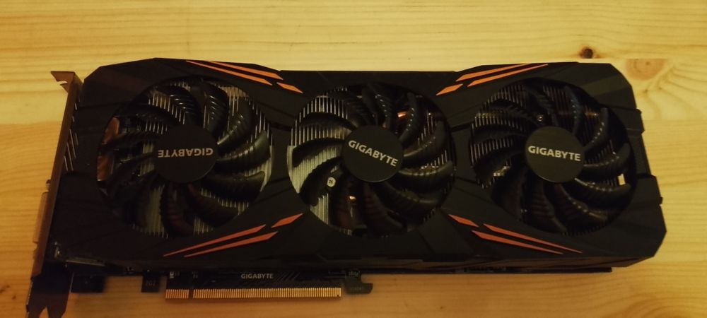 Gigabyte gtx 1070 (8gb)
