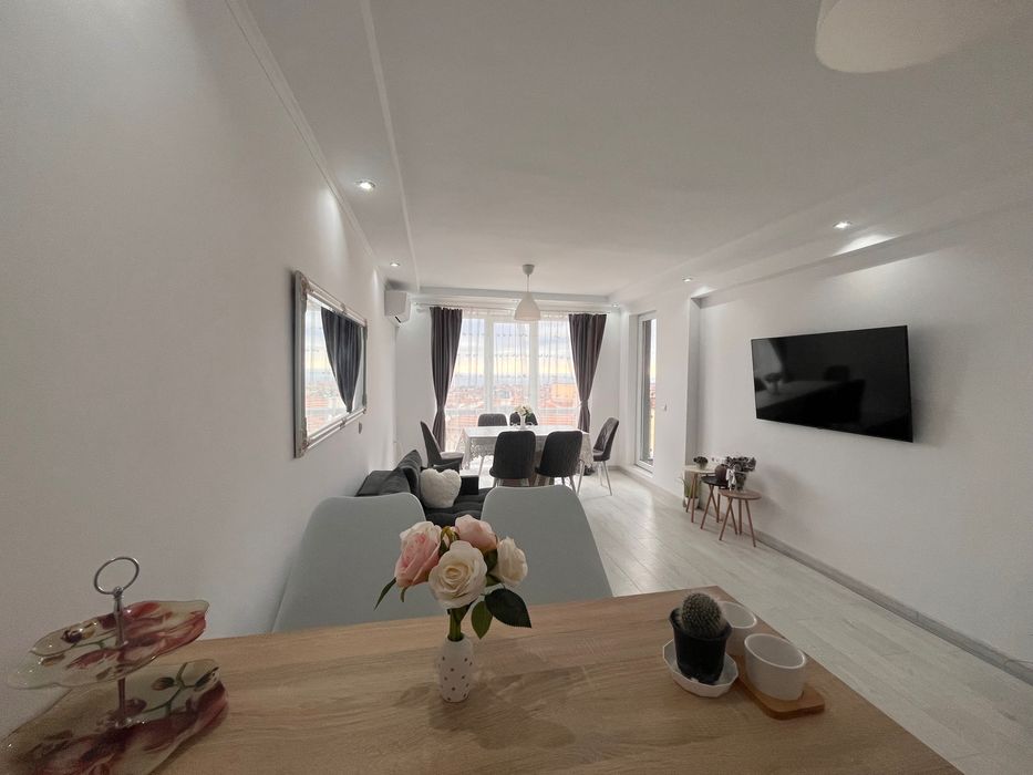 Дава се под наем Двустаен апартамент в Варна, Възраждане 1 - 72 кв.м за 747.66 € - Снимка #3