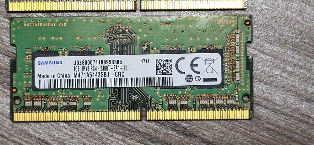 Samsung DDR4 2x4Gb 2400T fuctional leptop