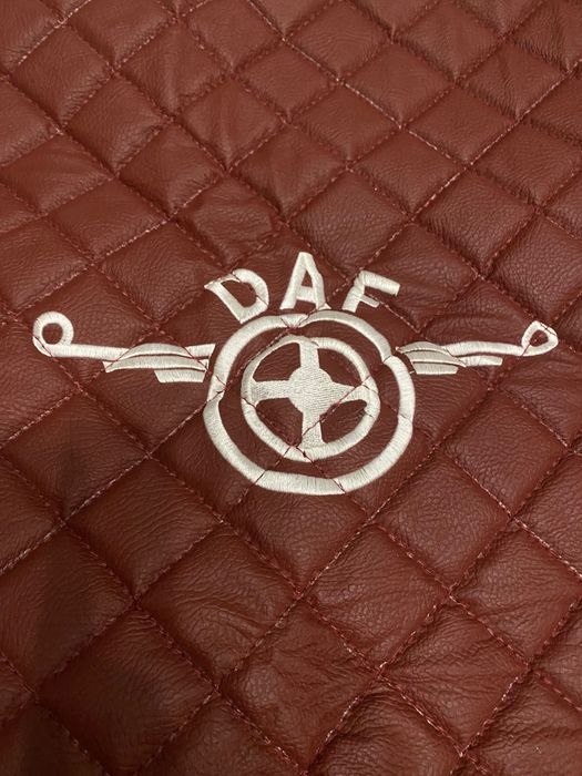 Комплект кожени стелки + пердета + калъфки за седалки за DAF XF 106