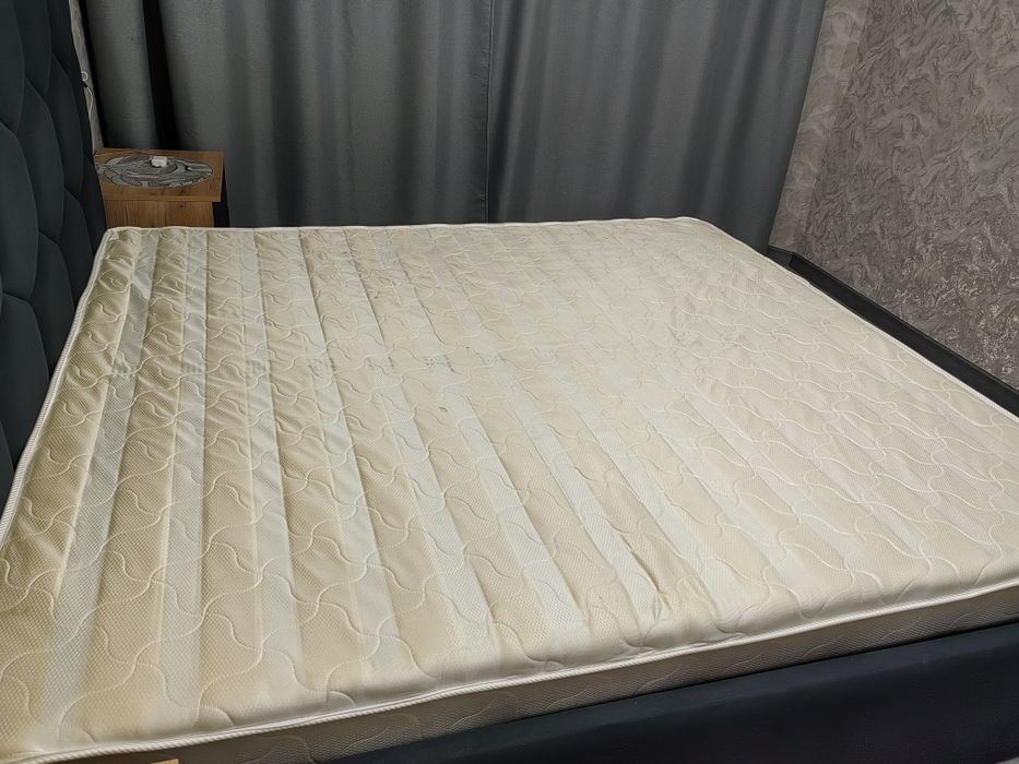 Продам матрас  б/у, 180х200