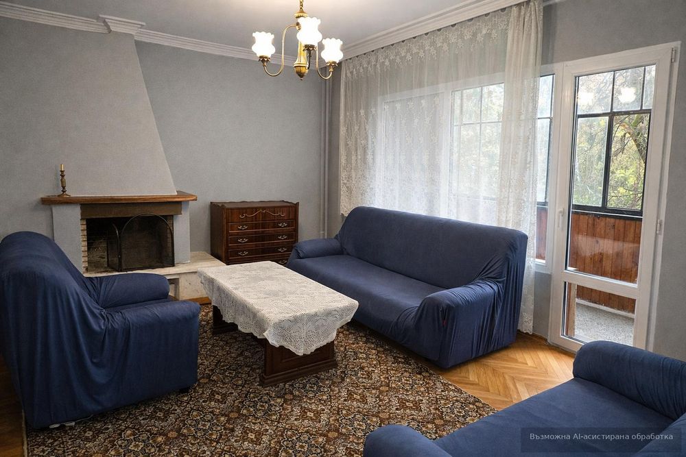 Тристаен апартамент в района на кв. Кючук Париж