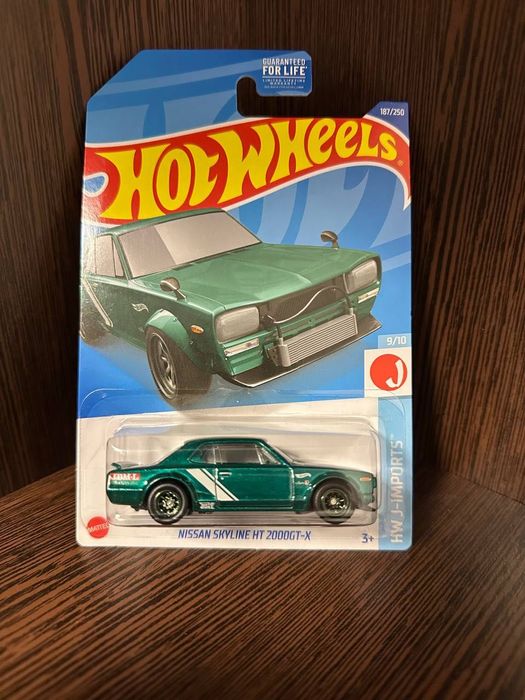 Hot Wheels Nissan Skyline HT 2000GT-X Super Treasure Hunt STH + protec