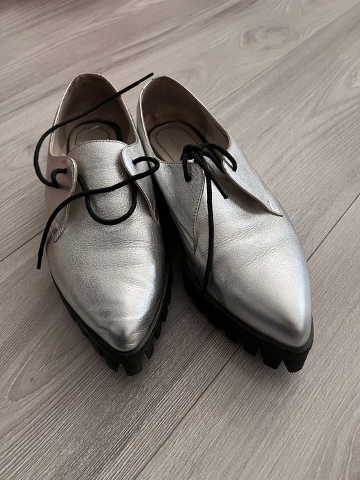 Pantofi piele argintii magnetique